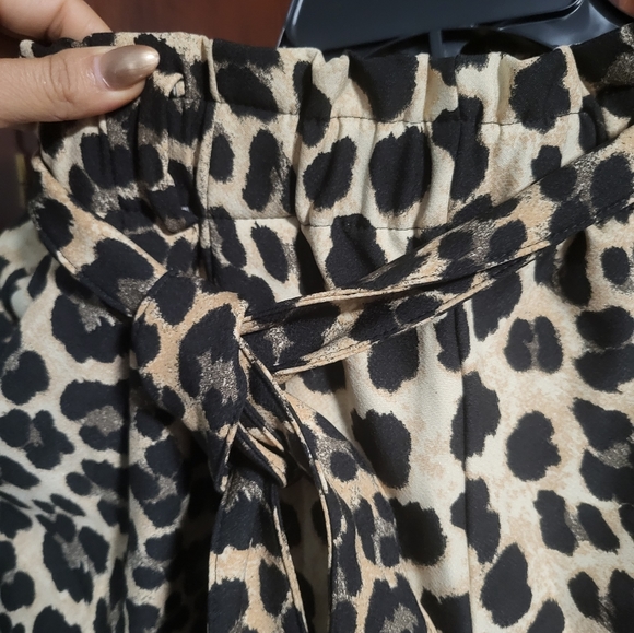 Zara Leopard Print High Waisted Shorts - Picture 11 of 12